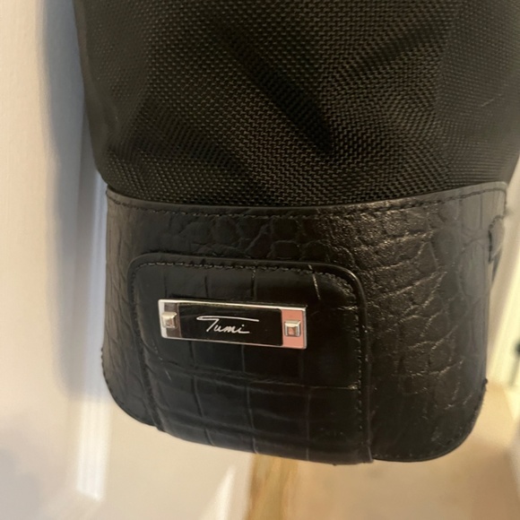 Tumi Black Tote Bag - Picture 14 of 16